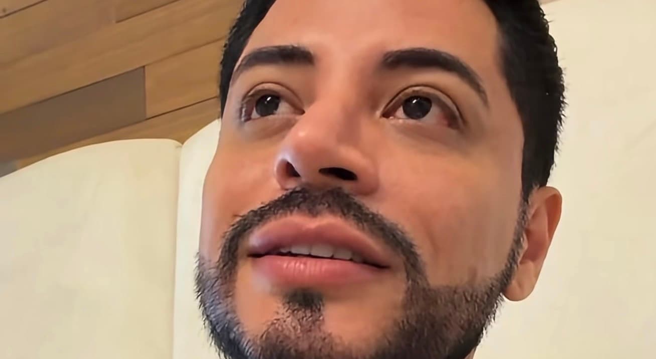 Eduin Caz se queja de los cobros excesivos de agua y luz en su casa - imagen de origen