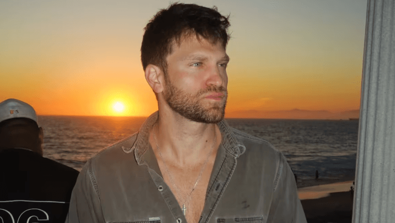 Keegan Allen, actor de Pretty Little Liars, sufre violento asalto a punta de pistola y cuchillo en Los Ángeles - imagen de origen