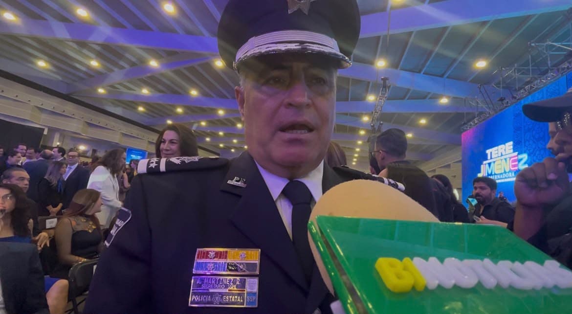 Reconoce policía estatal riesgos tras eliminación de requisitos para licencias de conducir; argumenta que acata disposiciones federales - imagen de origen